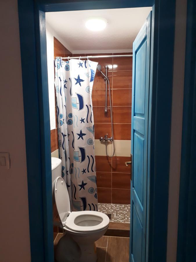 - Stari Javor * Prozor
